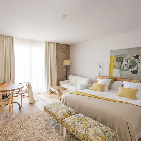 La Garriga De 4* Castelladral